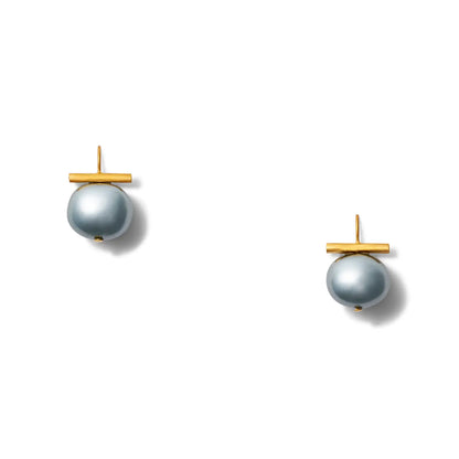 Catherine Canino, Medium Pebble Pearl Earrings